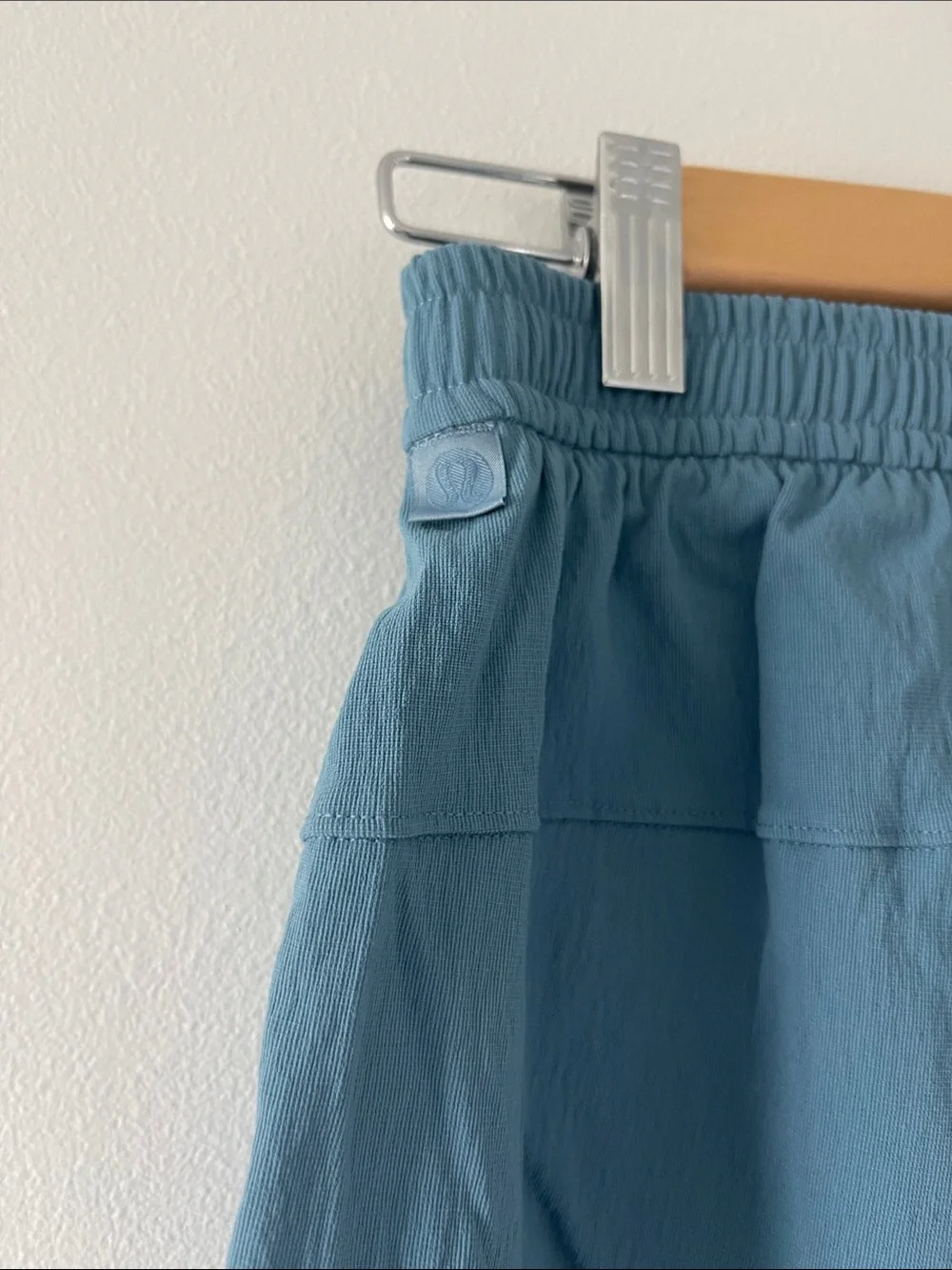 Lululemon Men's Blue Elastic-Waist Casual Shorts